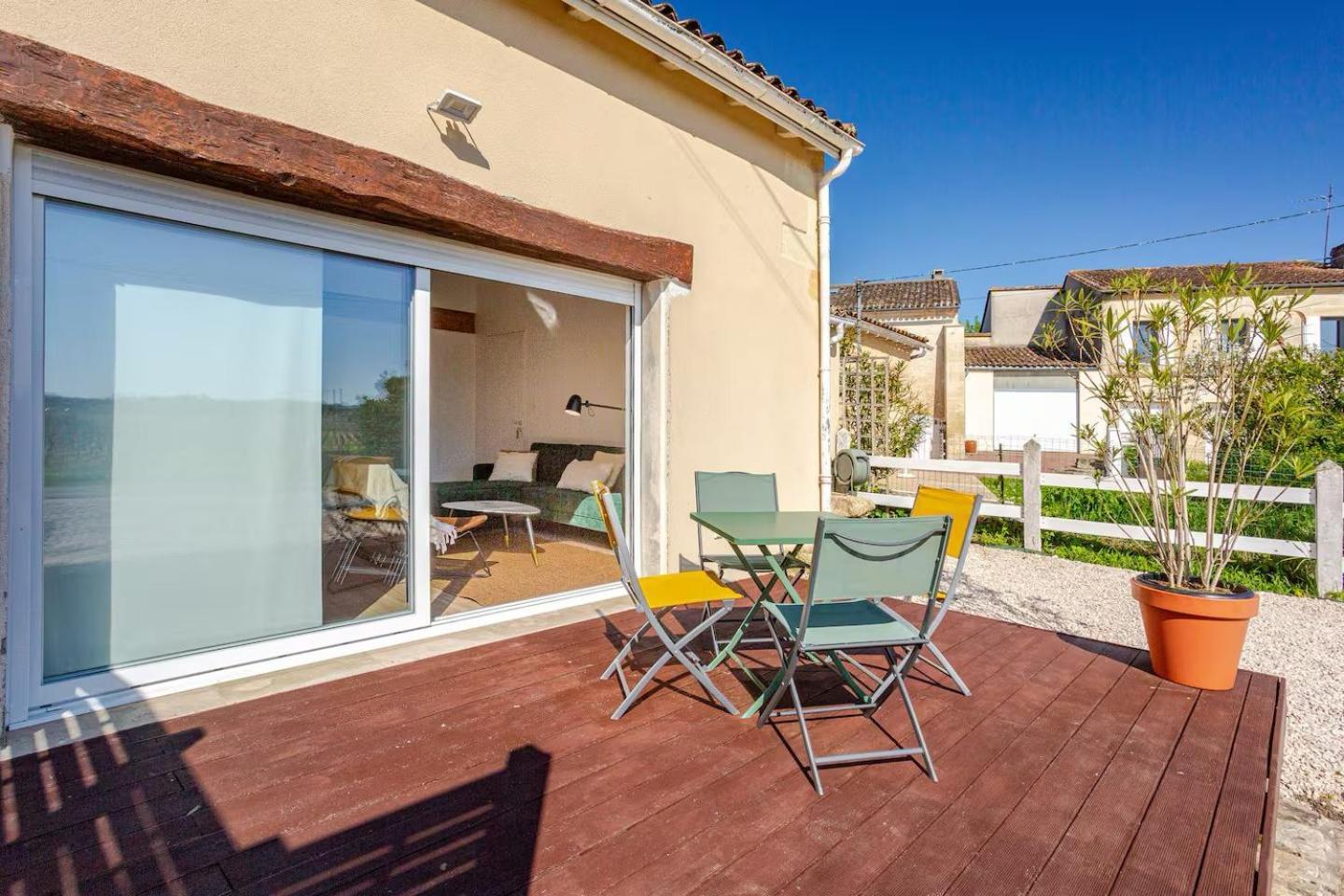 Saint-Sulpice-de-Faleyrens Guesthouse Les Maurins מראה חיצוני תמונה
